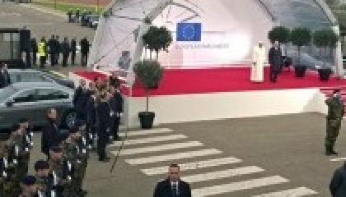 Ferenc pápa ellátogatott az Európai Parlamentbe