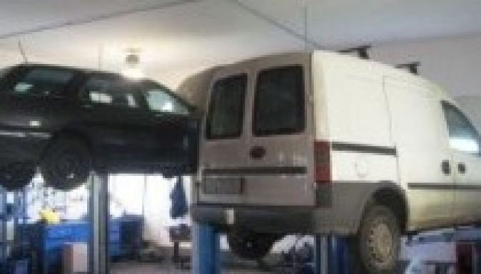 Sztrájkba fognak a romániai autószervizek a biztosítások miatt