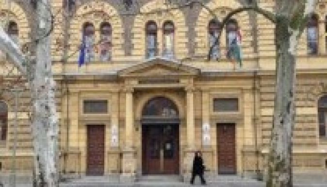 Gyilkosságért ítéltek el Szegeden három erdélyi férfit