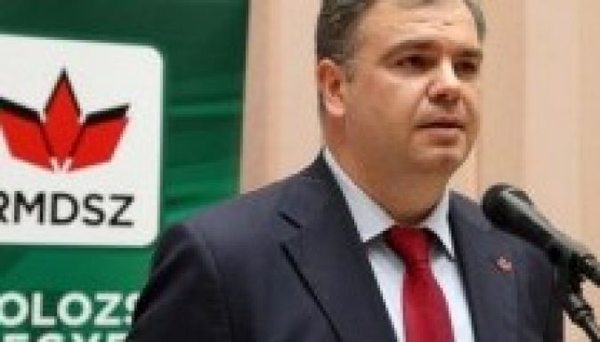 Máté: hivatalosan december 13-ig kormányon vagyunk