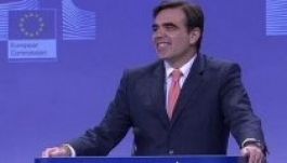 Kohllal kezdi és Delors-ral zárja első hetét Jean-Claude Juncker