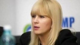 Elena Udrea még nem döntötte el, hogy kit támogat