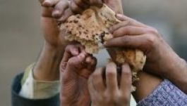 A romániaiak 40,4 százalékát fenyegeti az elszegényedés