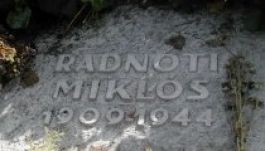 Hetven éve lőtték agyon Radnóti Miklóst