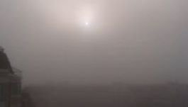 Mérgező bűztől fuldokoltak a moszkvaiak (VIDEÓ)