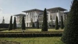 Az „illegálisan épült