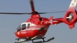 Mentőhelikopter vitte Bukarestbe az iskolában bántalmazott kislányt