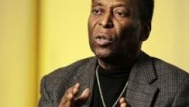 Pelé kórházba került