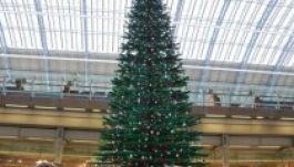 Elkészült Közép-Európa legnagyobb LEGO-karácsonyfája