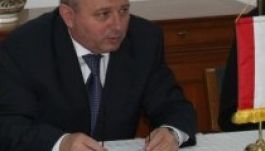 Az új főkonzul Facebook-profilt indít és románul tanul