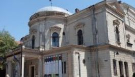 Felújítás alatt áll a szatmári színház épülete