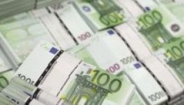 Juncker ismertette 315 milliárd eurós befektetésösztönző csomagtervét