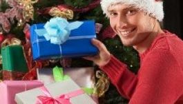 A férfiak nagyobb összegekre vásárolnak karácsonyi ajándékot