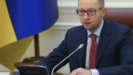 Ismét Jacenyukot választotta kormányfővé az új ukrán parlament