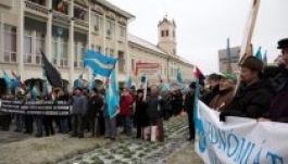 Az 1918-as román ígéretek betartását követelték Sepsiszentgyörgyön