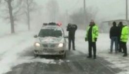 Óriási jégpályává változtak vasárnapra az erdélyi utak