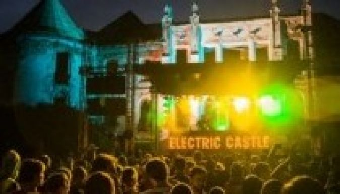Parov Stelar, The Subways és Nouvelle Vague az Electric Castle Fesztiválon