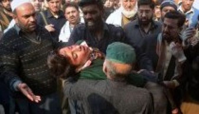 Megtámadtak egy iskolát Pesavarban a tálib fegyveresek