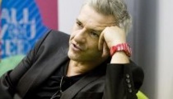 Nem bántották másságáért Alföldi Róbertet