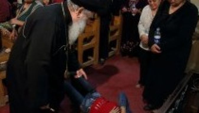 A megszállott egyiptomiakért kopt és muszlim ördögűzők versengenek