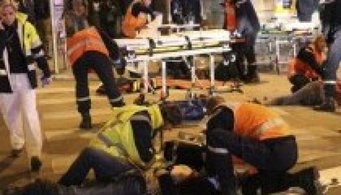 Újabb autós hajtott a tömegbe 