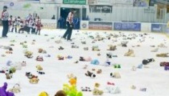 Elrontották a brassóiak a csíki hokiünnepséget (GALÉRIA)