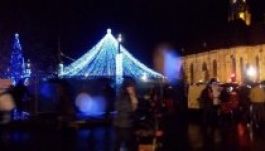 Ünnepi fénybe öltözött Kolozsvár főtere (VIDEÓ)