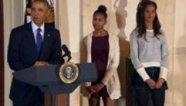 Beszólt Obama lányainak, majd lemondott