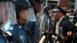 Felmentettek egy fekete férfi halálát okozó fehér rendőrt