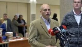 MSZP: a vasárnap dolgozók kapjanak dupla pótlékot