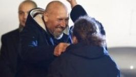 Ünnepélyes körülmények között fogadták Párizsban a kiszabadult túszt