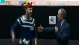 Pénzzel dobálták meg Emil Boc polgármestert (VIDEÓ)