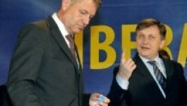 Durván támadta párttársa Klaus Johannist