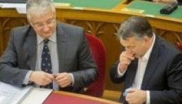 Megbüntethetik Orbánt a csokievés miatt