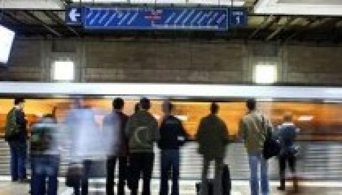 A bukarestiek nem utazhatnak bugyiban a metrón