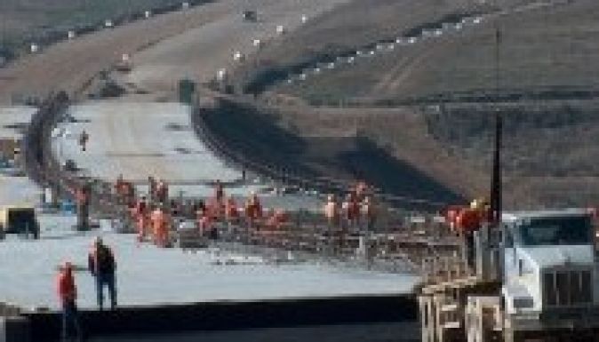 Autópálya-paktumot javasol a pártoknak Victor Ponta