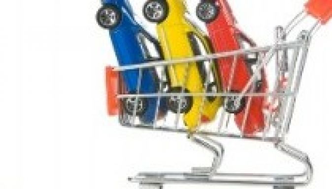 A Skoda és a Dacia húzta az autóeladásokat