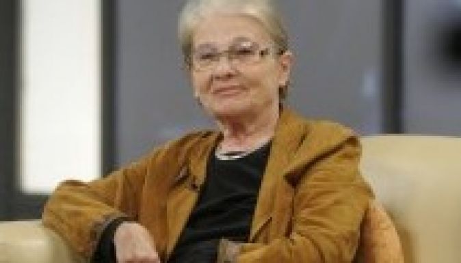 Újabb csonttörés után Törőcsik Mari egyik kezére sem támaszkodhat