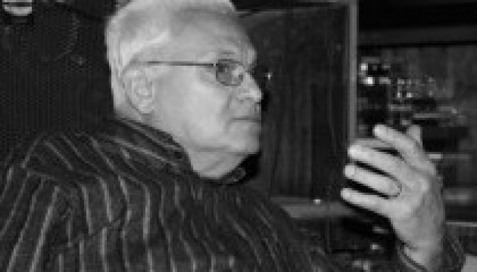 Elhunyt Kötő József