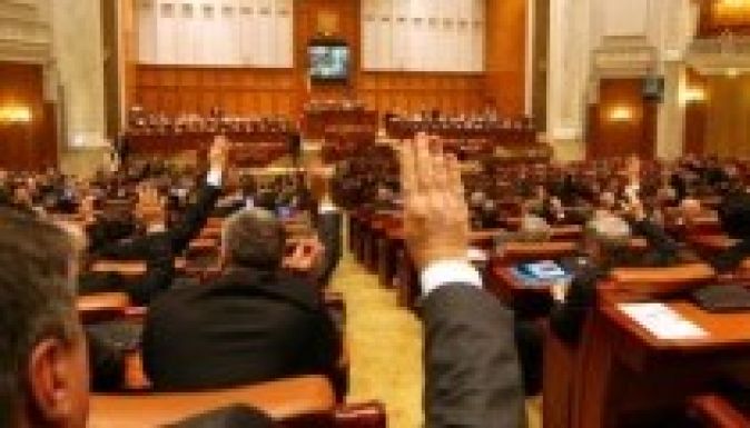 Hova tűnt el a parlamentből huszonnyolc honatya?