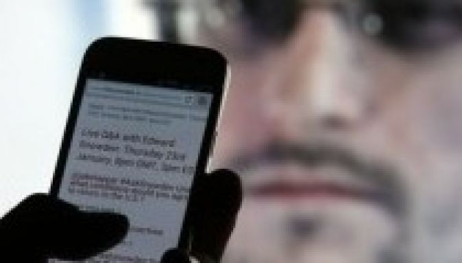 Snowden: minden iPhone be van kötve a kormányokhoz