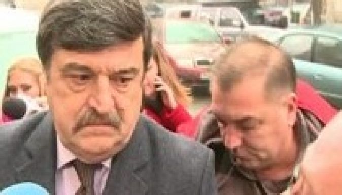 Befolyással való üzérkedés miatt bevitte a DNA Toni Greblă alkotmánybírót