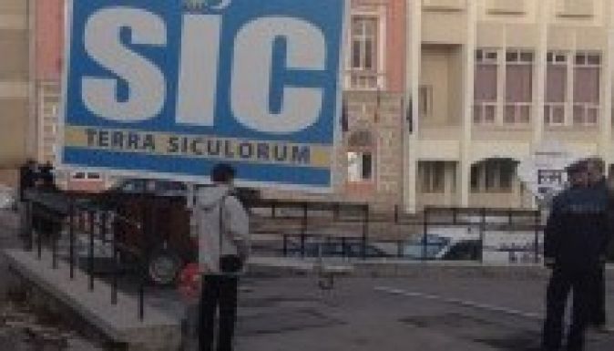 A SIC-tábla eltávolítását kéri Kovászna megye prefektusa