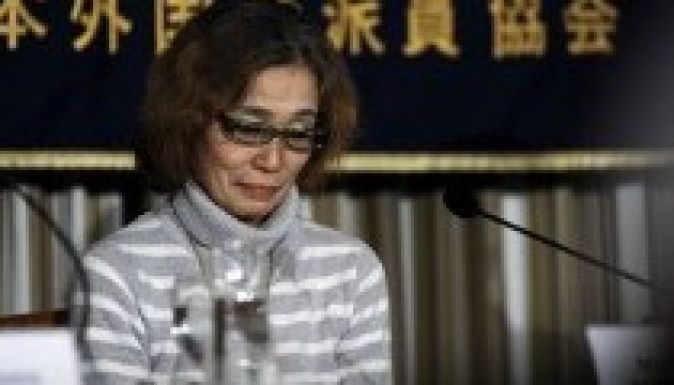 Fia életéért könyörgött az egyik japán túsz anyja