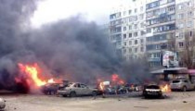 Őrizetbe vettek egy szakadárt és egy volt rendőrt a mariupoli támadás miatt