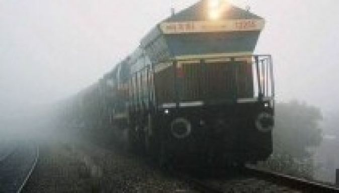 Szelfizés közben gázolt el a vonat három fiatalt