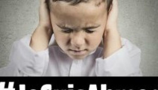 Kihallgatott egy 8 éves kisfiút a rendőrség, mert a terrorizmust éltette