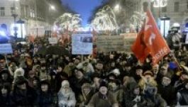 Több ezren tüntettek ismét Budapesten