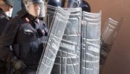 Rómában biztonsági készültséget rendeltek el a szerkesztőségeknél