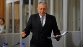 Újrakezdi a vizsgálatot Borbély ellen a korrupcióellenes ügyészség